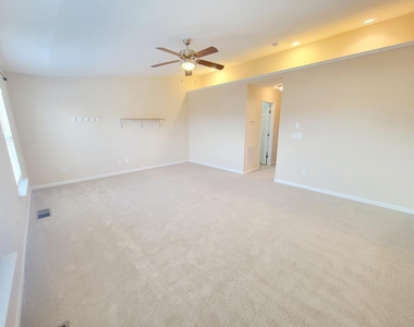 1120 Renewal Place - Photo Thumbnail 44