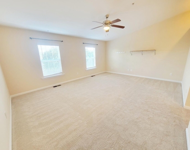 1120 Renewal Place - Photo Thumbnail 43