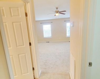 1120 Renewal Place - Photo Thumbnail 37