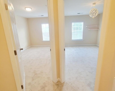 1120 Renewal Place - Photo Thumbnail 21