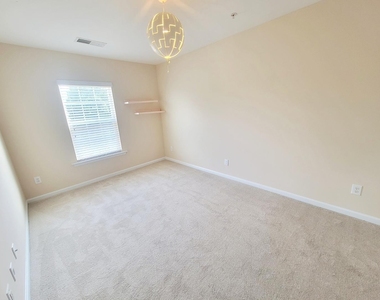 1120 Renewal Place - Photo Thumbnail 23