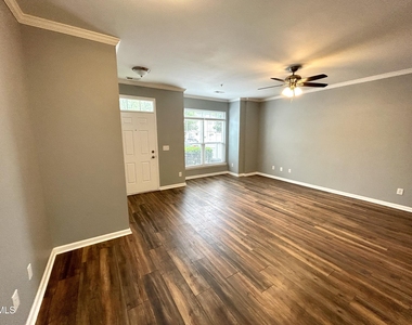 2210 Raven Road - Photo Thumbnail 5