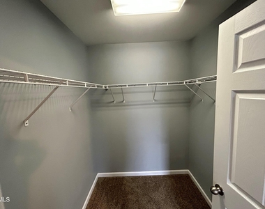 2210 Raven Road - Photo Thumbnail 14