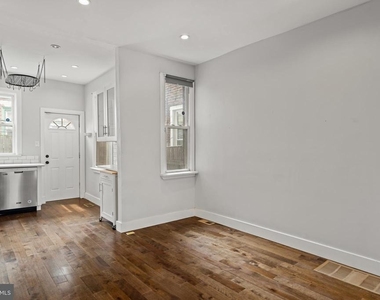 1457 N Corlies Street - Photo Thumbnail 6