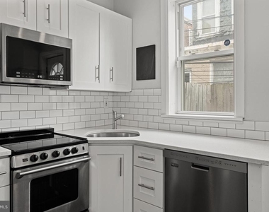 1457 N Corlies Street - Photo Thumbnail 11