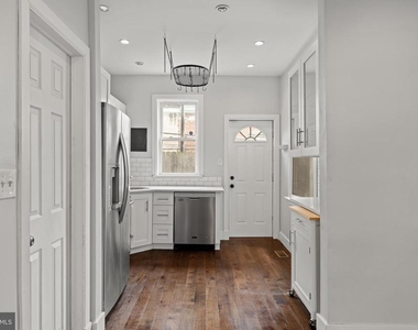 1457 N Corlies Street - Photo Thumbnail 9