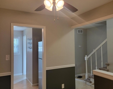 6303 New Market Way - Photo Thumbnail 9