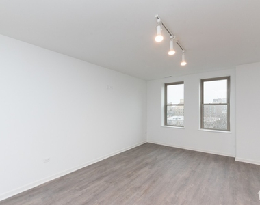 940 W Winona - Photo Thumbnail 4