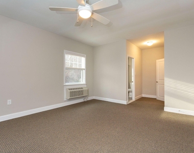 313 Creek Drive - Photo Thumbnail 4