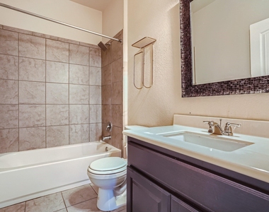120 Shiloh Cv - Photo Thumbnail 9
