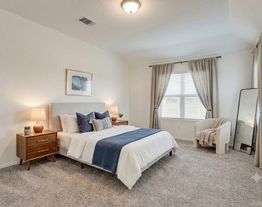 5817 Bellissima Way - Photo Thumbnail 13
