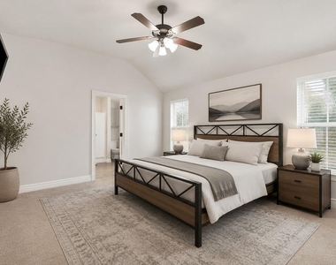 714 Newport Dr - Photo Thumbnail 11