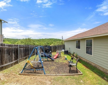 714 Newport Dr - Photo Thumbnail 30
