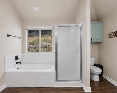 714 Newport Dr - Photo Thumbnail 15