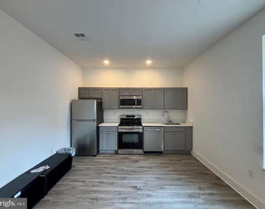 328 Mill Street - Photo Thumbnail 9
