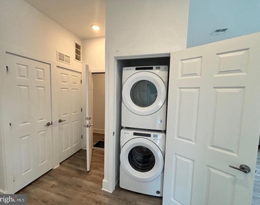 328 Mill Street - Photo Thumbnail 7