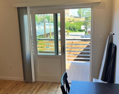 1209 Penn Ave - Photo Thumbnail 16