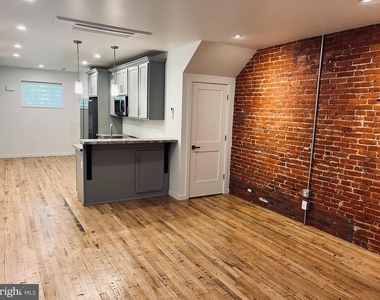 1209 Penn Ave - Photo Thumbnail 2