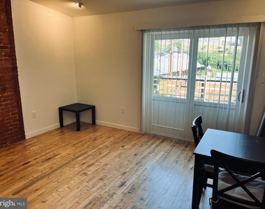1209 Penn Ave - Photo Thumbnail 12
