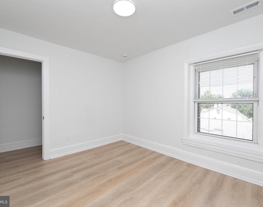 9 E Holly Avenue - Photo Thumbnail 11