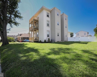 9 E Holly Avenue - Photo Thumbnail 19