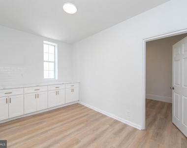 9 E Holly Avenue - Photo Thumbnail 8