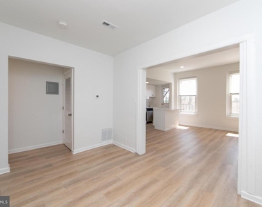9 E Holly Avenue - Photo Thumbnail 10