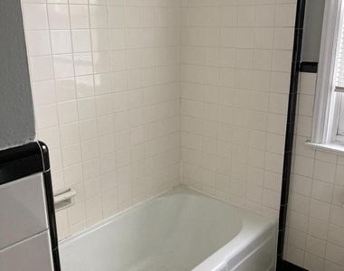 254 Wyoming Avenue - Photo Thumbnail 2