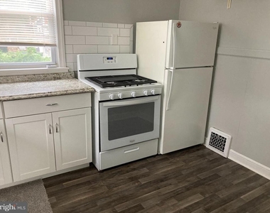 254 Wyoming Avenue - Photo Thumbnail 4