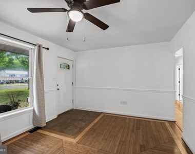 109 6th Ave Avenue - Photo Thumbnail 6