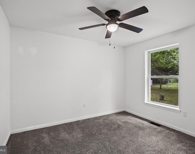 109 6th Ave Avenue - Photo Thumbnail 15