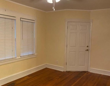 122 E Wayne Terrace - Photo Thumbnail 6
