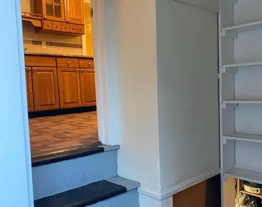 122 E Wayne Terrace - Photo Thumbnail 17