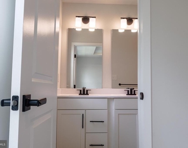 6 Foxwood Dr - Photo Thumbnail 25