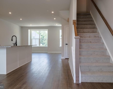 6 Foxwood Dr - Photo Thumbnail 12