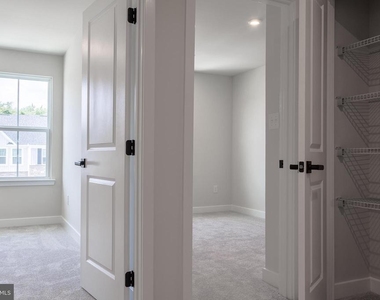 6 Foxwood Dr - Photo Thumbnail 16