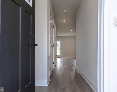 6 Foxwood Dr - Photo Thumbnail 4