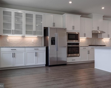 6 Foxwood Dr - Photo Thumbnail 11