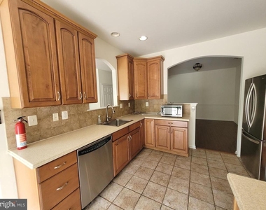 35 Tudor Court - Photo Thumbnail 6