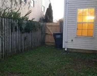 22096 Saint Inigoes Court - Photo Thumbnail 6