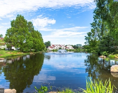 9 Queen Victoria Way - Photo Thumbnail 28