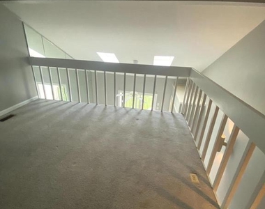 9 Queen Victoria Way - Photo Thumbnail 18