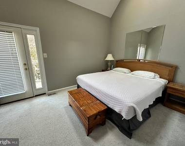 9 Queen Victoria Way - Photo Thumbnail 6