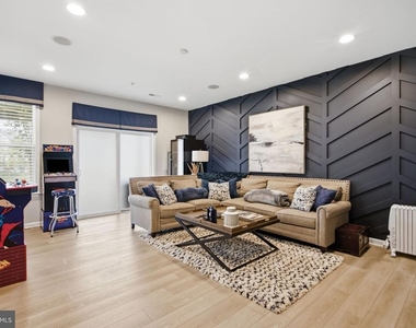 10313 Vista Meadow Way - Photo Thumbnail 21