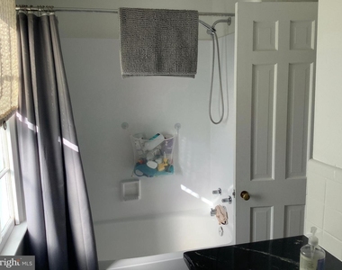5944 Searl Terrace - Photo Thumbnail 34