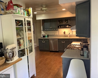 5944 Searl Terrace - Photo Thumbnail 29