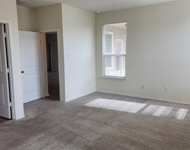 6229 Mantalcino Dr - Photo Thumbnail 14