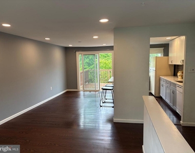 25936 Largo Court - Photo Thumbnail 4