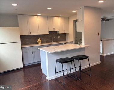 25936 Largo Court - Photo Thumbnail 5