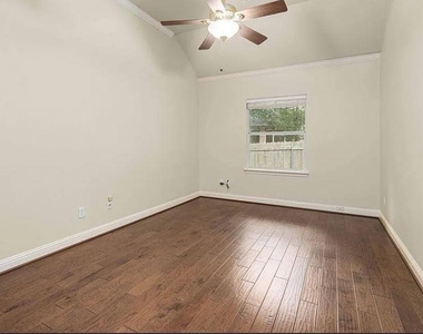 11405 Larue Belle Ln - Photo Thumbnail 14